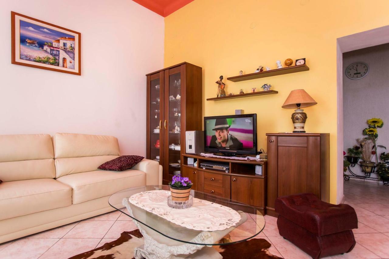 Emanuel Apartman Pula Ngoại thất bức ảnh
